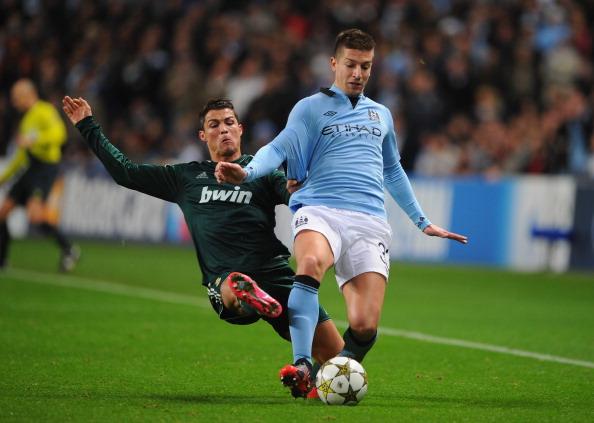 闫炳良：落后的时候没有放弃，希望伤员早日康复打好最后一场（闫炳良：逆境不言弃 盼伤员早日康复，全力冲刺最后一战）