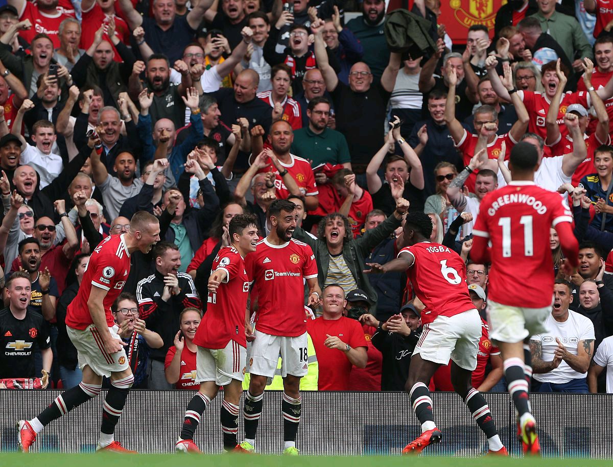 斯帕莱蒂：迪格雷戈里奥是一门；库普踢中卫就是为了参与进攻（斯帕莱蒂：迪格雷戈里奥门前稳健，安排库普踢中卫是为加强进攻）