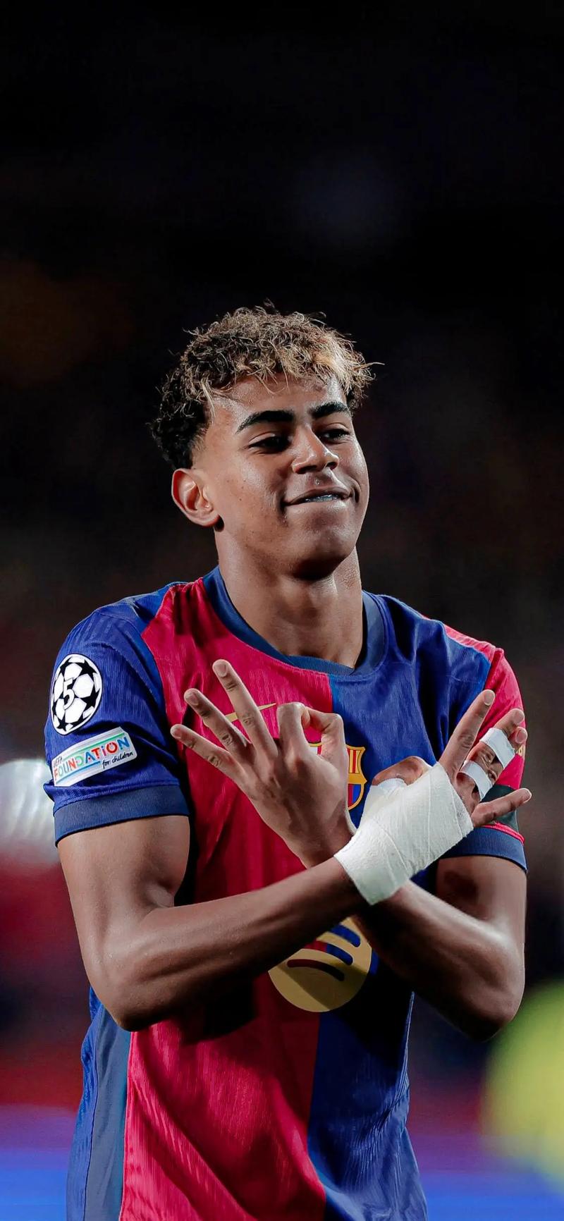 混团世界杯：国乒狂轰8-0横扫韩国！双王、栋曼立功，孙颖莎休战（混团世界杯：国乒8-0零封韩国！双王、栋曼发威，孙颖莎轮休）