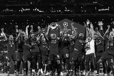 时报：曼城只想纯租借埃切韦里，罗马对这种方式并不信服（时报：曼城倾向只租不买引进埃切韦里，罗马对此存疑）