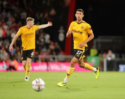 记者：2026年元旦前后津门虎收队冬训，先去海口再去海外拉练（津门虎将于2026年元旦前后集结冬训：先赴海口，后赴海外拉练）