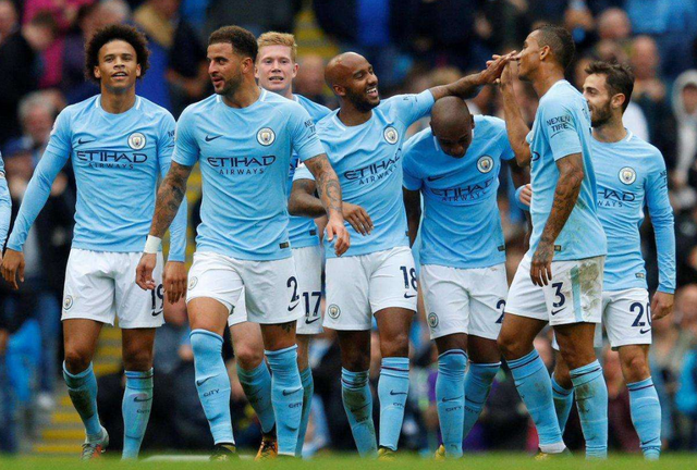 就要和你贴贴！曼联利物浦相爱相杀 积分死缠焦孟不离（曼联利物浦爱恨交织，积分缠斗难解难分）