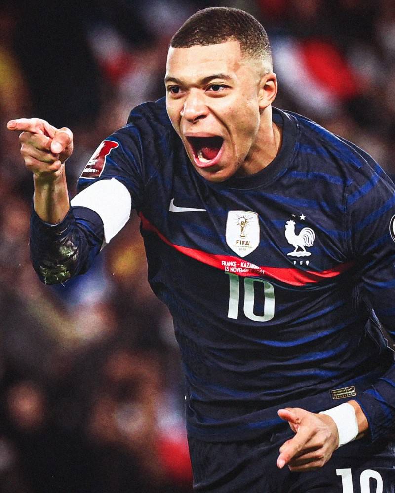 足球鞋如何选择适合自己的类型？（如何挑选最适合你的足球鞋？）