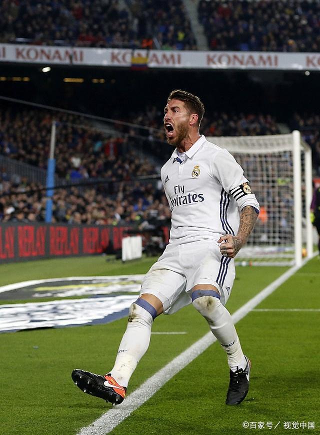 越来越大了，泰州高速口已经搭好巨幅“苏超”冠军标语（泰州高速口挂起巨幅“苏超”冠军标语，声势再升级）