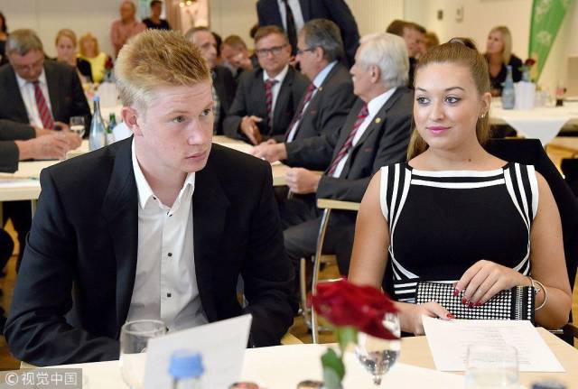 巴西队在阿森纳基地训练，安切洛蒂与阿尔特塔会面并合影