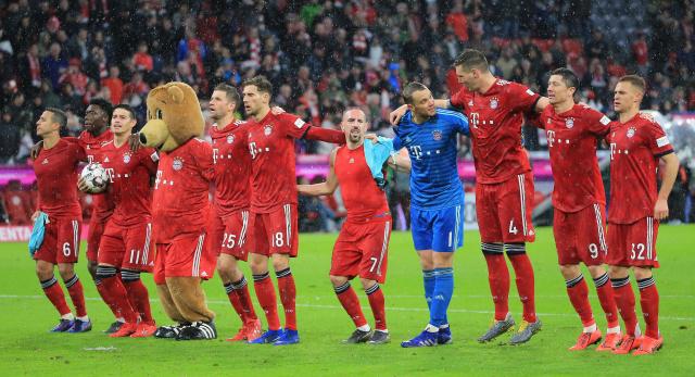 阿斯：皇马和A22起诉欧足联，要其赔偿45亿欧并批准欧超运营（阿斯报：皇马携A22起诉欧足联，索赔45亿欧并要求放行欧超）